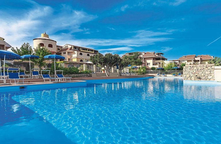 Colonna Beach Hotel