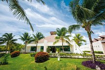 BlueBay Grand Esmeralda