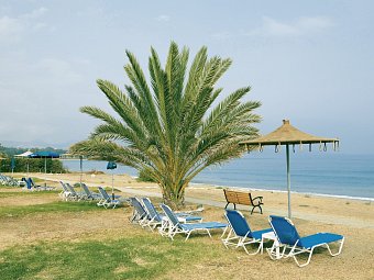 Natura Beach Hotel & Villas