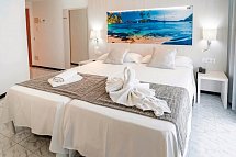 Amic Horizonte - Wohnbeispiel Doppelzimmer Premium Meerblick (Zimmercodierung DMM)