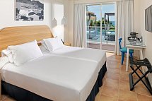 H10 Blue Mar - Wohnbeispiel Doppelzimmer Meerblick Chill-Out (Zimmercodierung D2M)