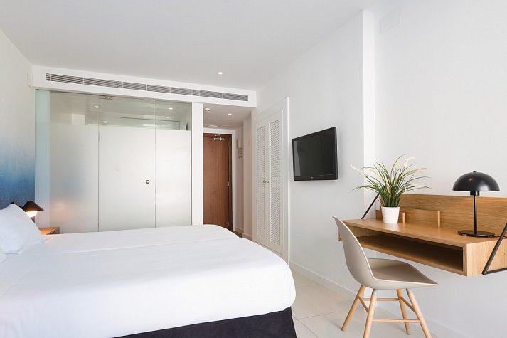 HM Tropical - Wohnbeispiel Doppelzimmer seitl. Meerblick (Zimmercodierungen D1N, D2N & DCN)