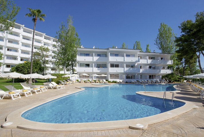 Iberostar Waves Ciudad Blanca - Pool