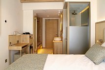 Iberostar Selection Es Trenc - Wohnbeispiel Doppelzimmer Premium Meerblick mit Terrasse (Zimmercodierungen DM1 & DM2)