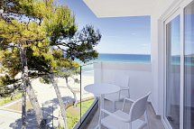 Iberostar Waves Alcudia Park - Beispiel Balkon (Zimmercodierungen DO3, DO4, F1N, F2N, W1N & W2N)