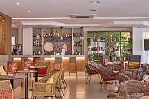 Universal Hotel Perla
