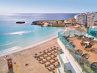 Universal Hotel Perla