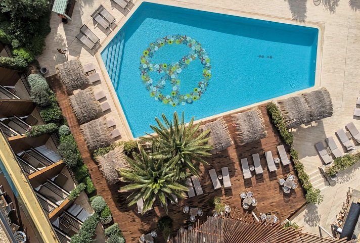 Bikini Island & Mountain Port de Sóller