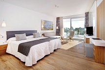 Hipotels Playa de Palma Palace - Wohnbeispiel Juniorsuite Poolblick (Zimmercodierung JBP)