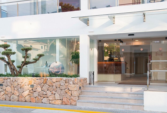 Chevy Hotel & Suites