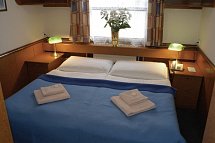 Botel Admiral - Wohnbeispiel Doppelzimmer Moldaublick (Zimmercodierung DS1)