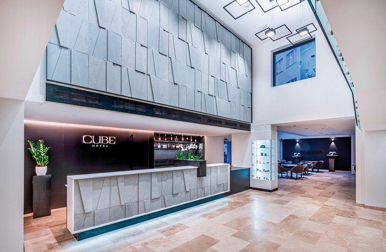 CUBE Hotel