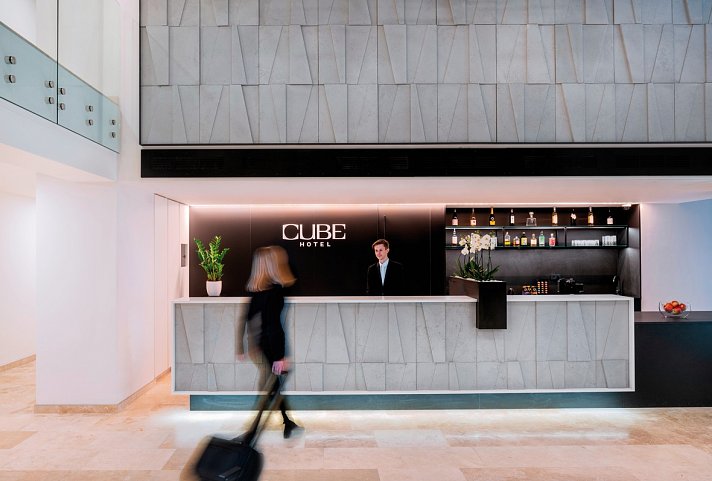 CUBE Hotel