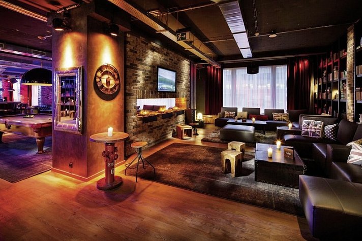 Hotel PULSE8