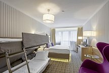 Pytloun Wellness Hotel Harrachov - Wohnbeispiel Familienzimmer Deluxe (Zimmercodierung FD1)
