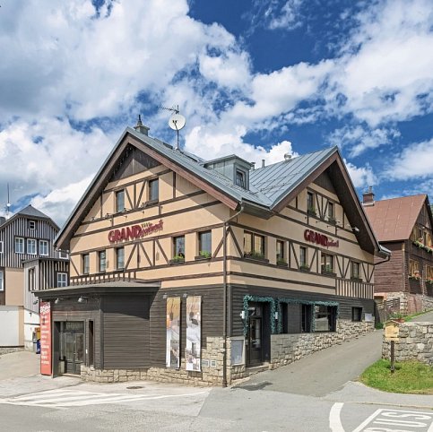 Hotel Grand - Pension Grand