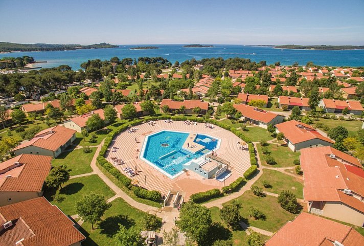 Bi Village Mobile Homes (by Happy Camp)