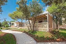 Mobile Homes Vestar - Wohnbeispiel Mobilheim Forest Escape Family (Zimmercodierung CB2)