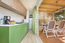 Mobile Homes Vestar - Wohnbeispiel Mobilheim Forest Escape Family (Zimmercodierung CB2)