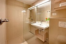 Valamar Tamaris Resort - Beispiel Bad (Zimmercodierungen DSC, DCC, DS1, DC1, FBC & FSG)