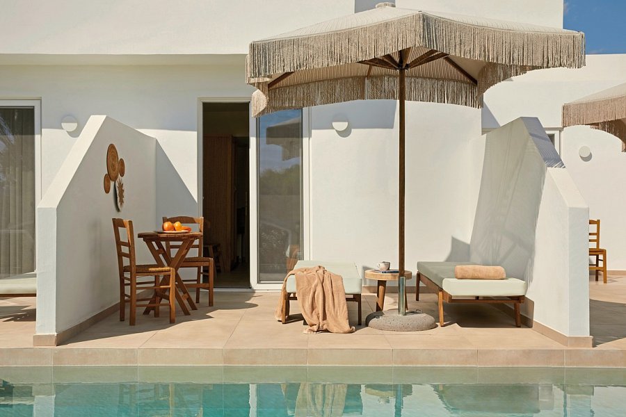 Absolute Kiotari Resort - Wohnbeispiel Doppelzimmer Superior Gemeinschaftspool (Zimmercodierung DS1)