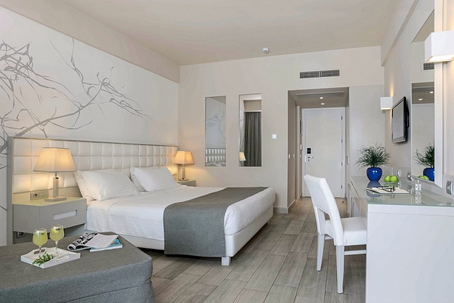 Princess Andriana Resort & Spa - Wohnbeispiel Doppelzimmer Deluxe Poolblick (Zimmercodierung DDP)