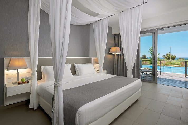 Princess Andriana Resort & Spa - Wohnbeispiel Juniorsuite Meerblick Gemeinschaftspool (Zimmercodierung J2M)