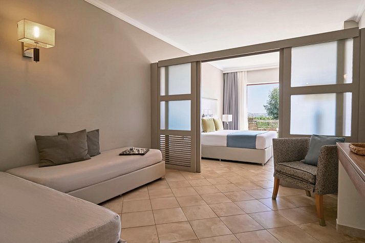 Lindos Imperial Resort & Spa - Wohnbeispiel Familienzimmer Gartenblick (Zimmercodierung FBG)
