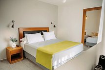 Amphitryon City Hotel - Wohnbeispiel Familienzimmer Landblick (Zimmercodierung FBL)