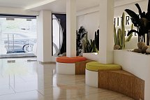 Amphitryon City Hotel