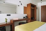 Amphitryon City Hotel