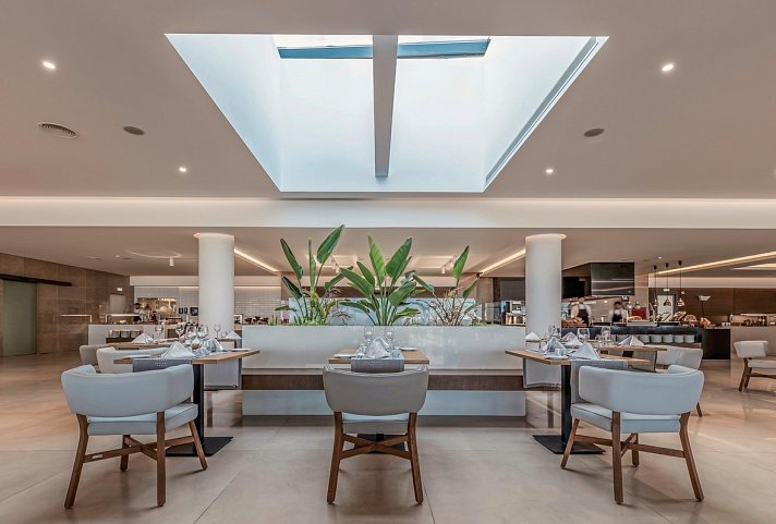 Gennadi Grand Resort