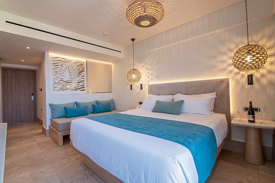 Pegasos Deluxe Beach Hotel - Wohnbeispiel Doppelzimmer Executive Meerblick (Zimmercodierung DTM)