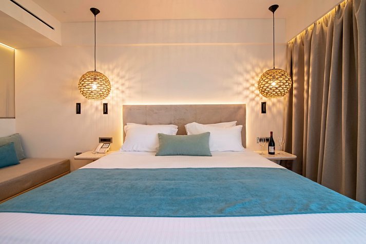 Pegasos Deluxe Beach Hotel - Wohnbeispiel Doppelzimmer Executive Meerblick (Zimmercodierung DTM)