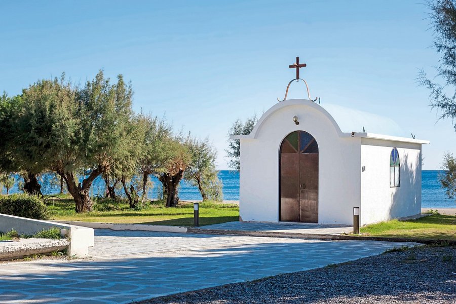 Pegasos Deluxe Beach Hotel