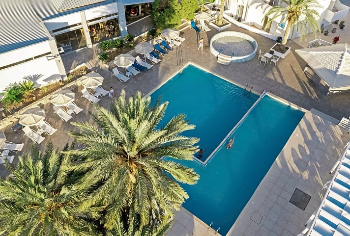 Pefkos Breeze Family Resort & Spa