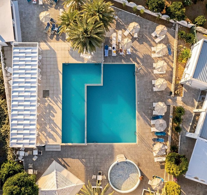 Pefkos Breeze Family Resort & Spa
