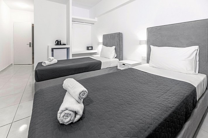 Pefkos Breeze Family Resort & Spa
