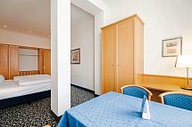 Asgard´s Strand- und Wellnesshotels (Asgard + Midgard + Meereswarte) - Wohnbeispiel Appartement 1 Schlafzimmer Seeseite (Zimmercodierung AB2)