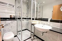 Asgard´s Strand- und Wellnesshotels (Asgard + Midgard + Meereswarte) - Beispiel Bad Appartement 1 Schlafzimmer Seeseite (Zimmercodierung AB2)