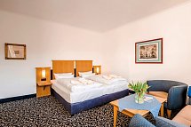 Asgard´s Strand- und Wellnesshotels (Asgard + Midgard + Meereswarte) - Wohnbeispiel Appartement 1 Schlafzimmer Waldseite mit Balkon (Zimmercodierung AB3)