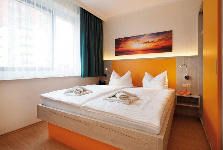Kurhotel zu Heringsdorf - Wohnbeispiel App. 2 Räume Balkon 40 qm (Zimmercodierungen AB1 & AB2)