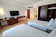 Diamond Beach by Pearl Resort - Wohnbeispiel Deluxe Connected Suite Front Sea View (Zimmercodierung WVM)
