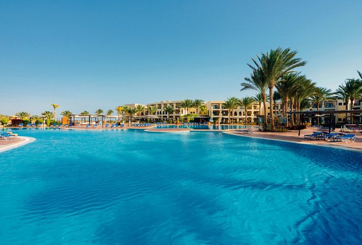 JAZ Lamaya Resort