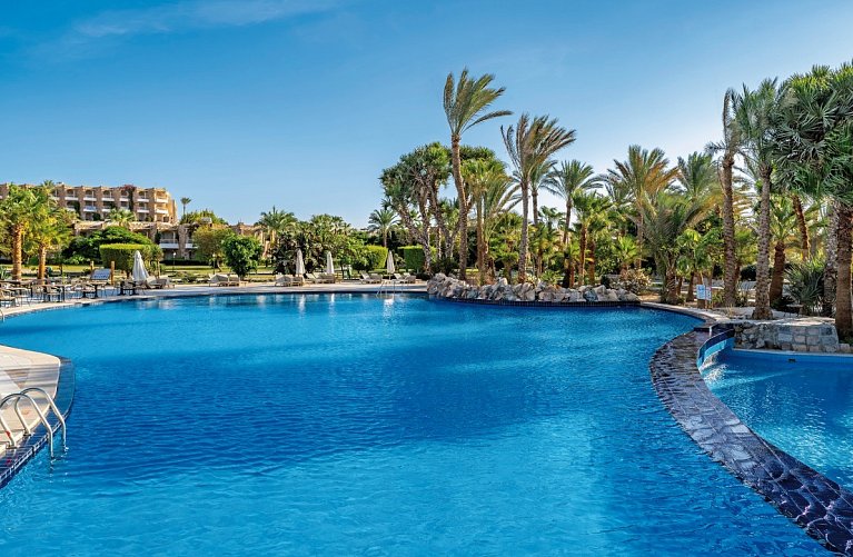 Brayka Bay Resort