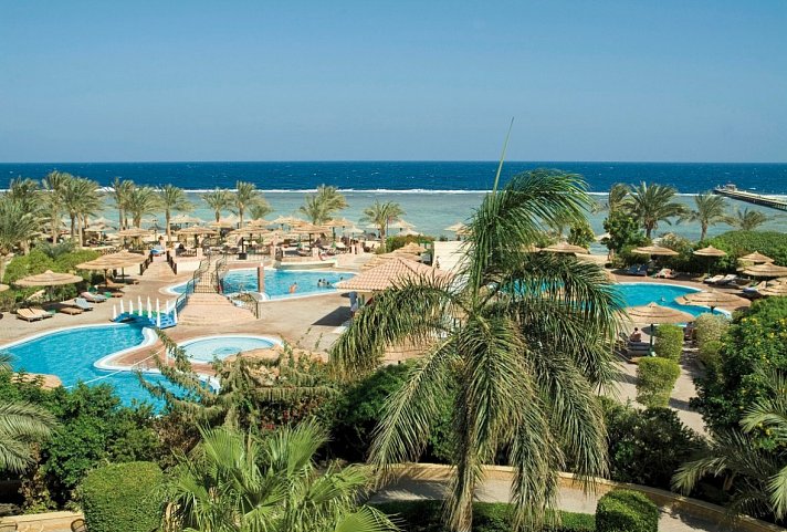 Flamenco Beach & Resort