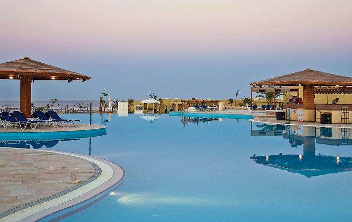 Three Corners Fayrouz Plaza Beach Resort