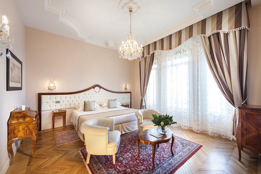 Grand Hotel Rimini & Residenza Parco Fellini - Wohnbeispiel DoppelzimmerDeluxe