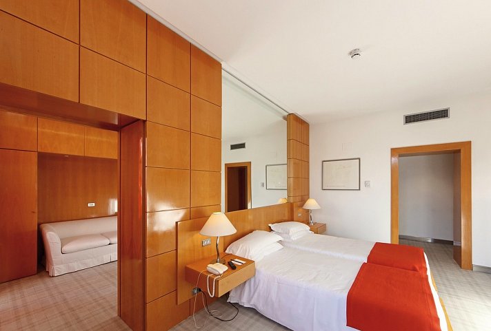 Hotel Albani Roma - Wohnbeispiel Dreibettzimmer (Zimmercodierung TB1)