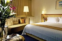 Furama Riverfront Singapore - Wohnbeispiel Deluxe (Zimmercodierung UD1)